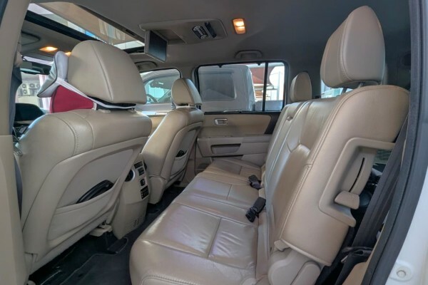 2014 Honda Pilot 4WD Touring — photo 8 for sale in Qatar
