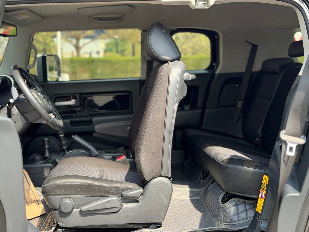 FJ Cruiser — photo 12 for sale in Qatar