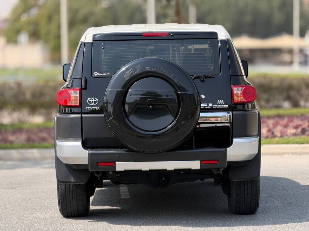 FJ Cruiser — photo 6 for sale in Qatar