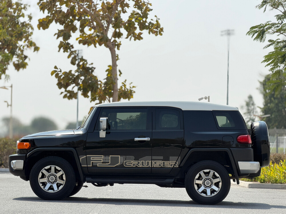 FJ Cruiser — photo 7 for sale in Qatar