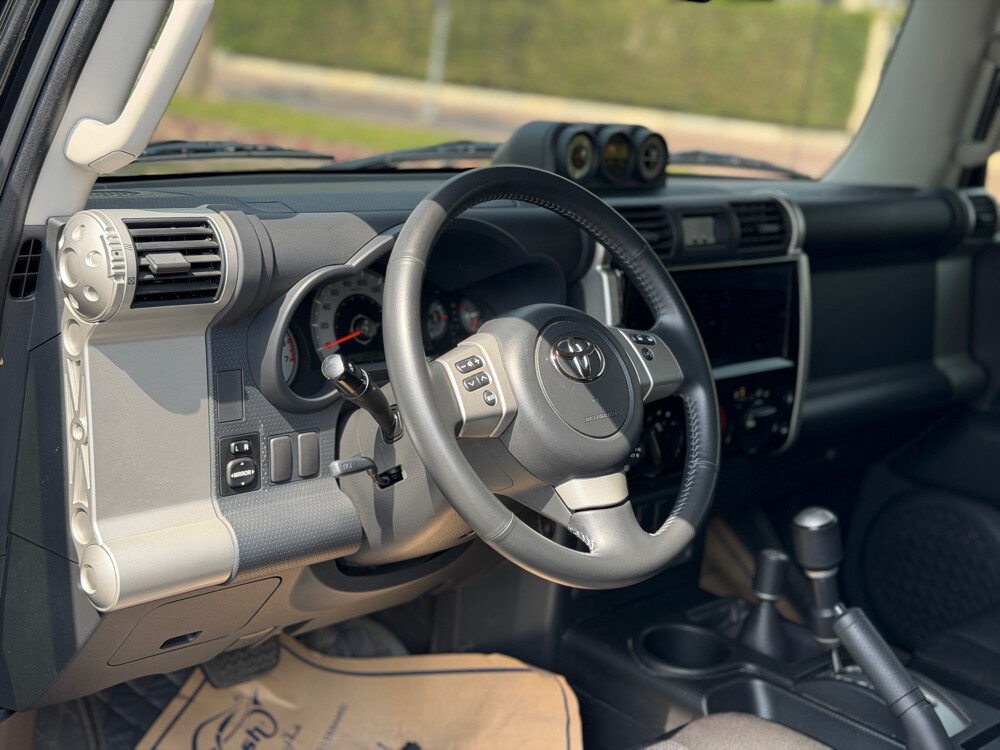 FJ Cruiser — photo 9 for sale in Qatar