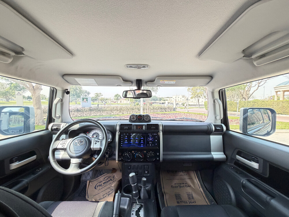 FJ Cruiser — photo 14 for sale in Qatar