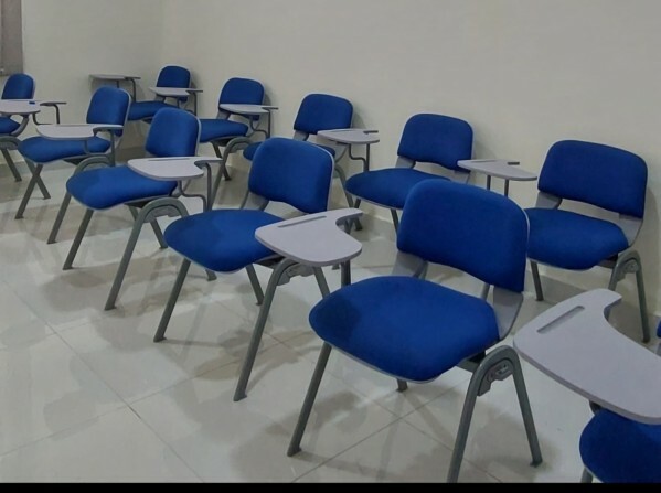 Total 40 arm chair - 1