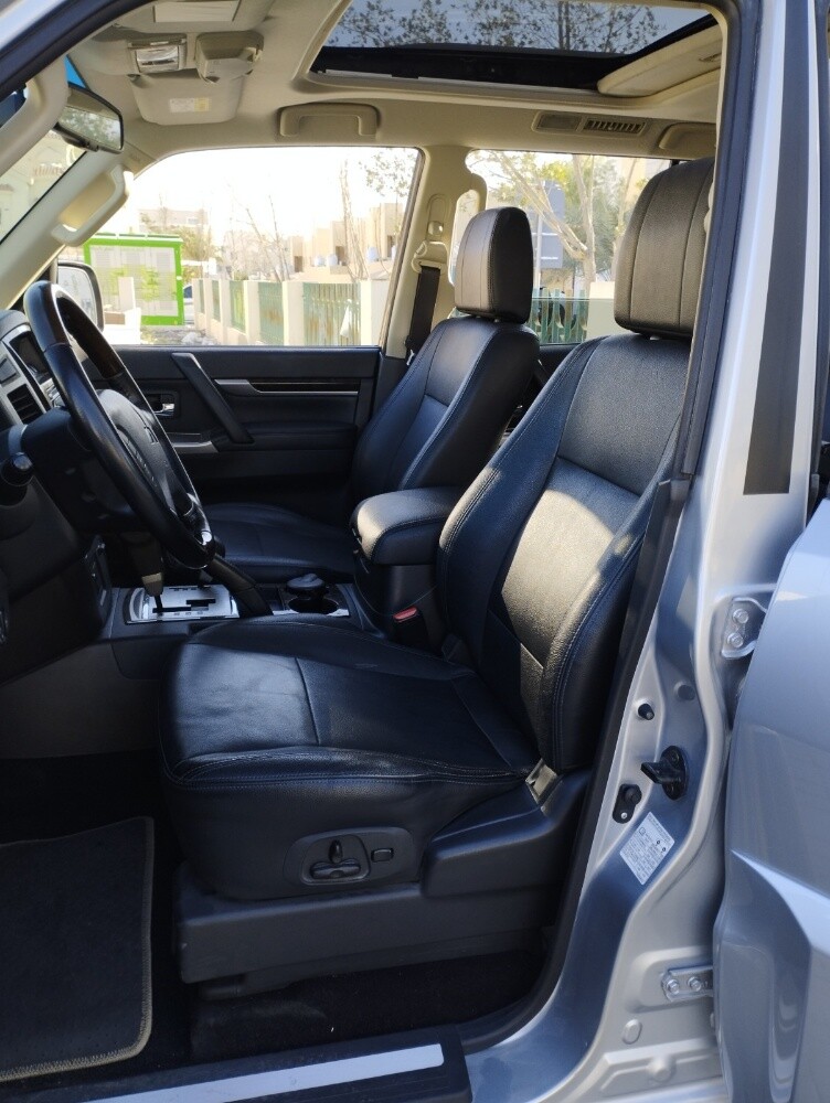 Pajero full options. - 3