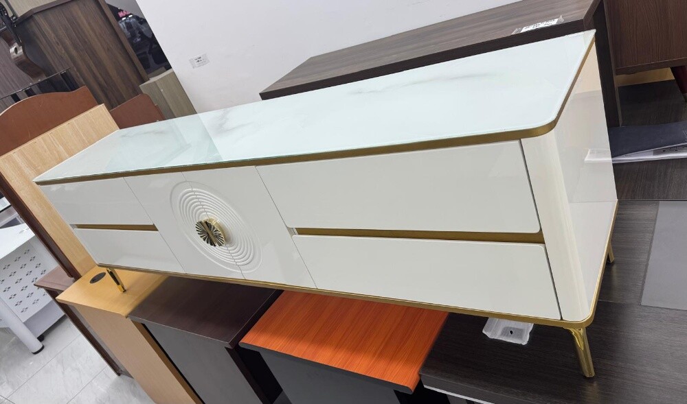 Tv table (new) - 1
