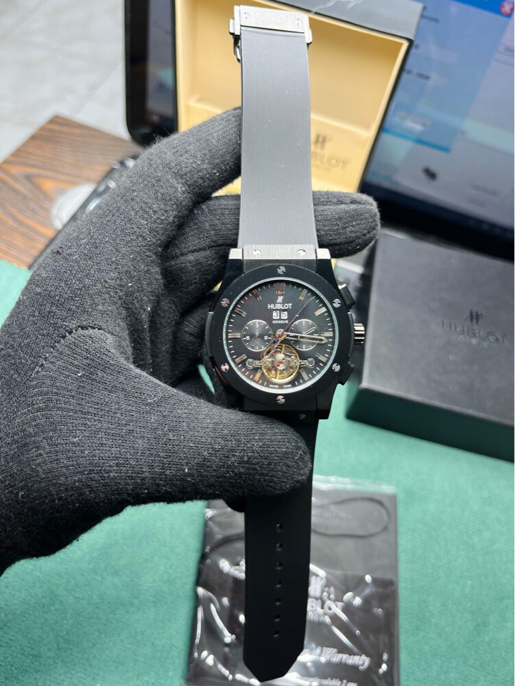 Hublot watch - 17