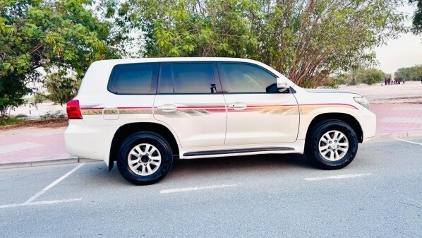 Land Cruiser 2012 GX — photo 7 for sale in Qatar