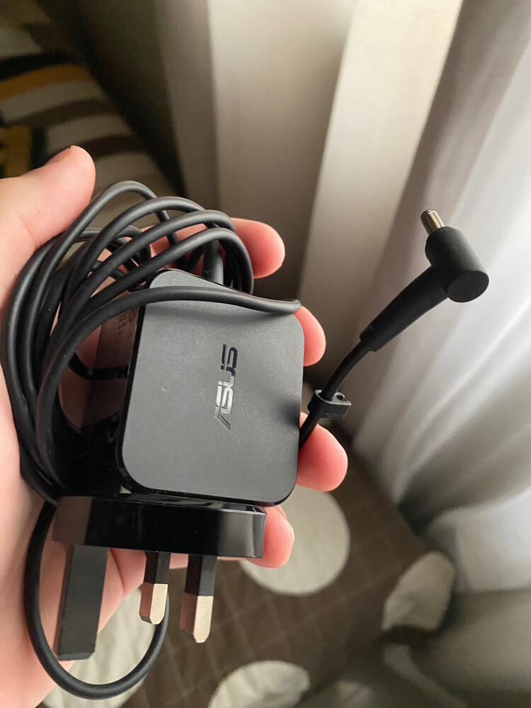 Asus charger  - 1