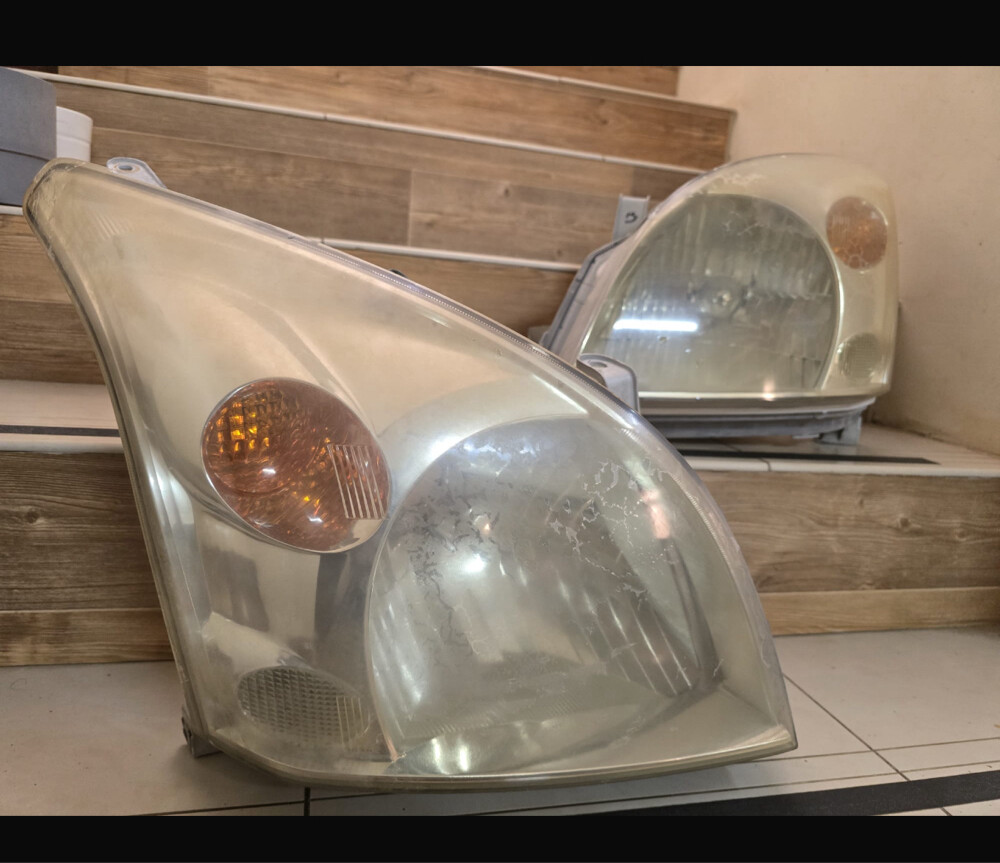 Toyota Prado orignal headlight - 1