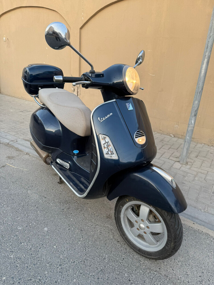 vespa Italian low km  - 1