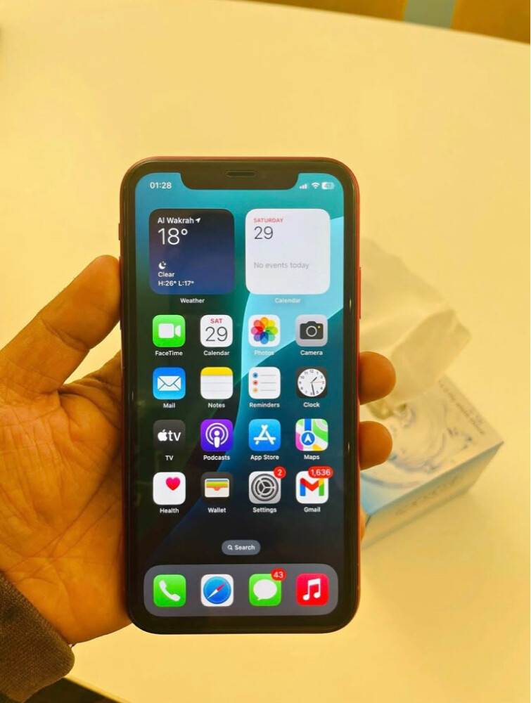 ايفون اكس آر - 1