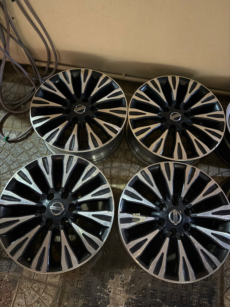 Nissan wheel - 1