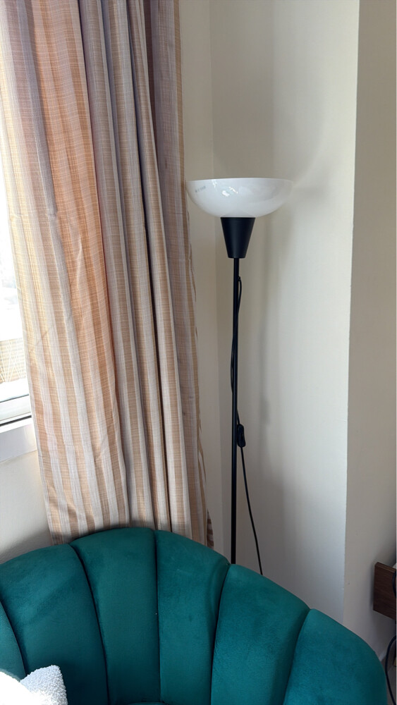 Carpet 150x 200,Lamp,Couch,table, - 3