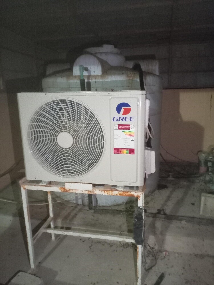 used Ac available low price - 10