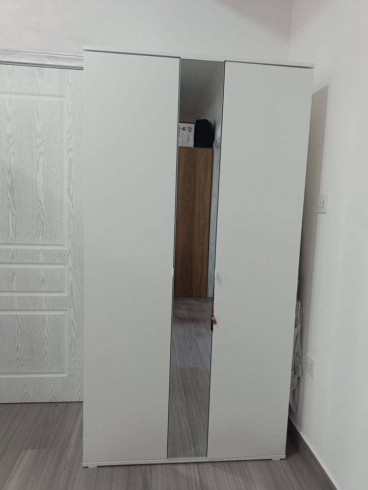 White Closet - 1
