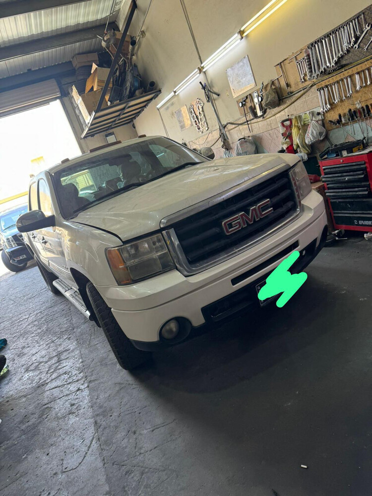 جي ام سي سييرا متوفر قطع غيار - 1