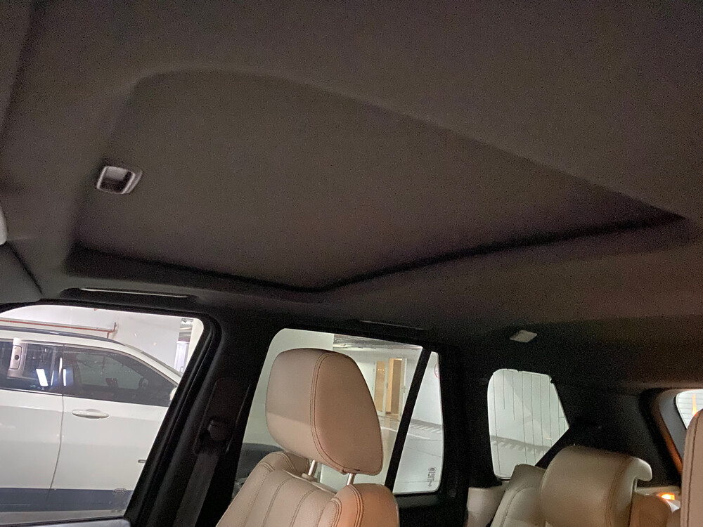 Car in perfect conditions - 4