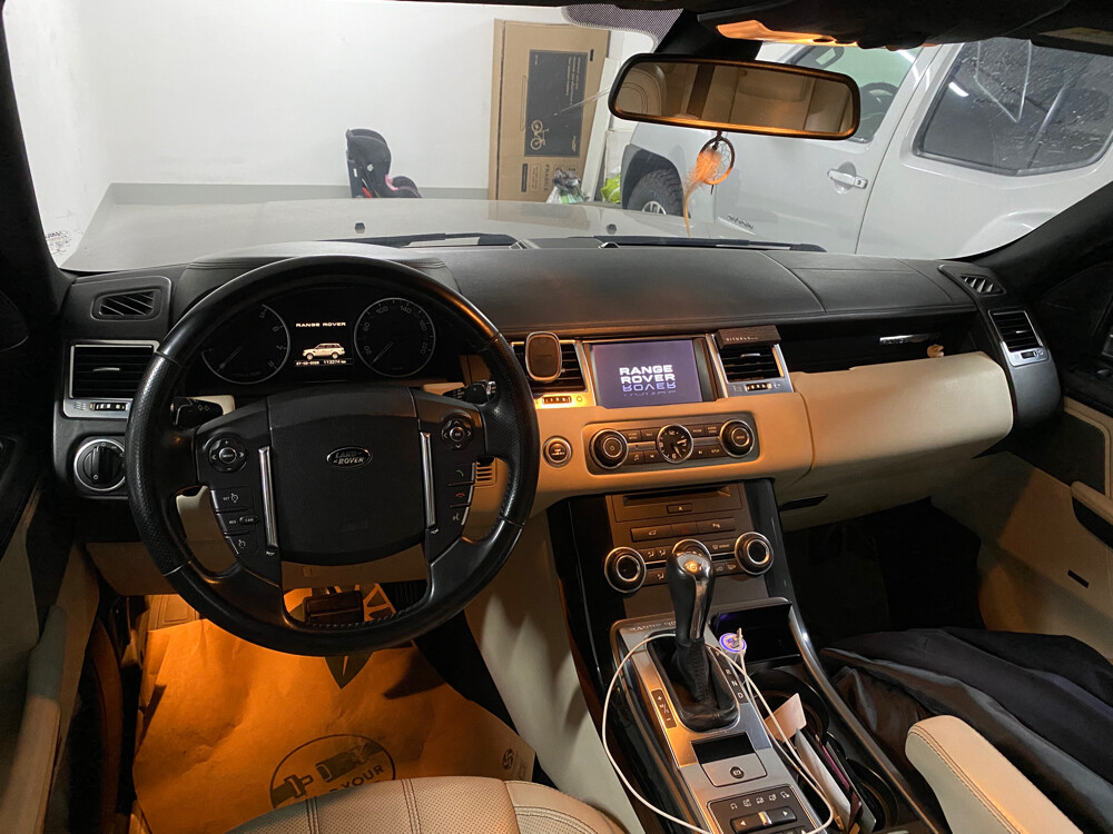 Car in perfect conditions - 1
