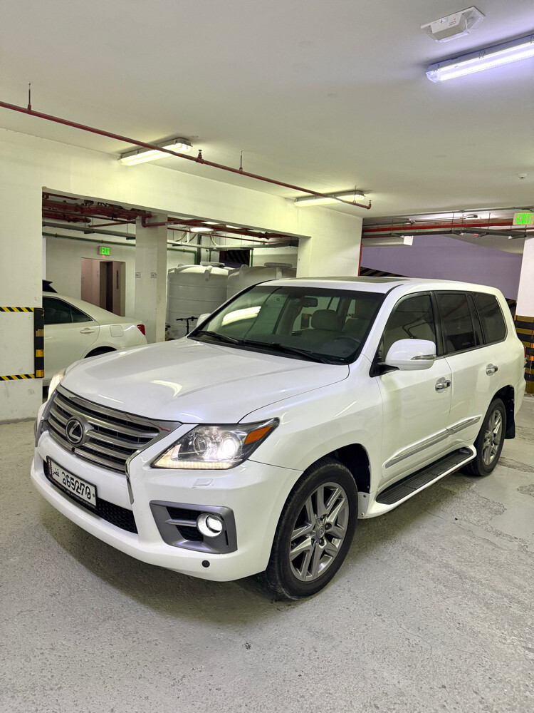 lexus 2014 full options — photo 1 for sale in Qatar