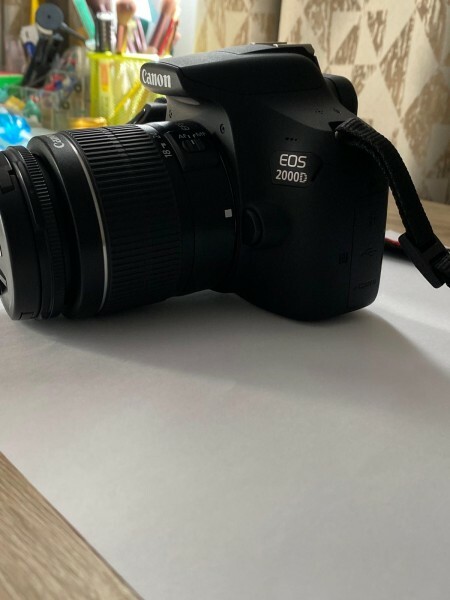 Canon EOS 2000D - 4