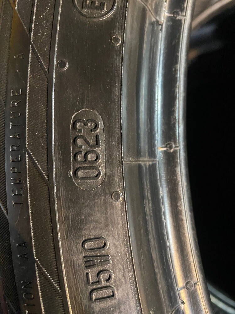 285/35/21.Continental - 6