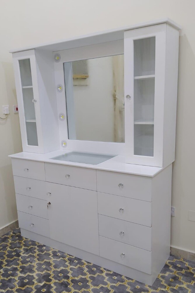 bedroom set selling - 26