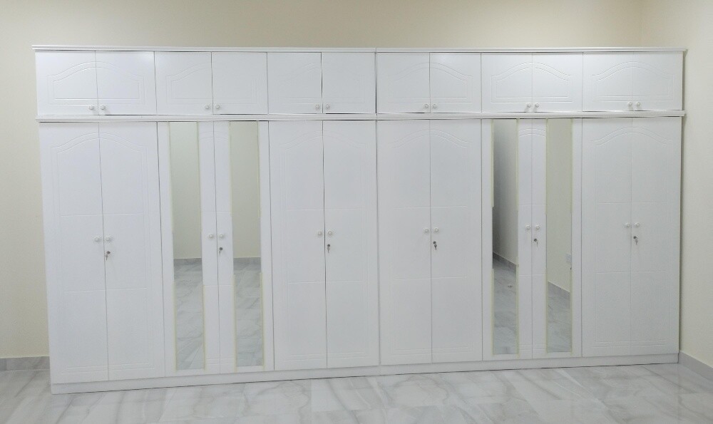bedroom set selling - 16