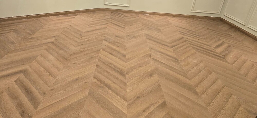 Zig zag flooring 100% waterford - 2