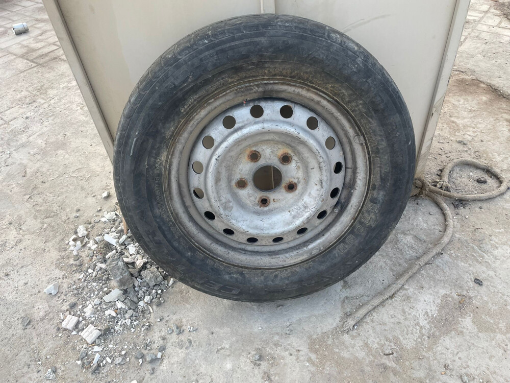 Tire car - 1
