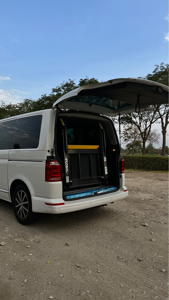 Volkswagen Multivan — photo 4 for sale in Qatar