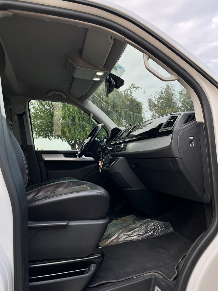 Volkswagen Multivan — photo 12 for sale in Qatar