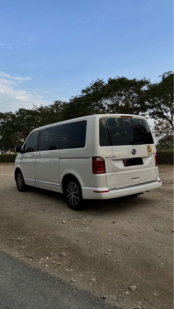 Volkswagen Multivan — photo 3 for sale in Qatar