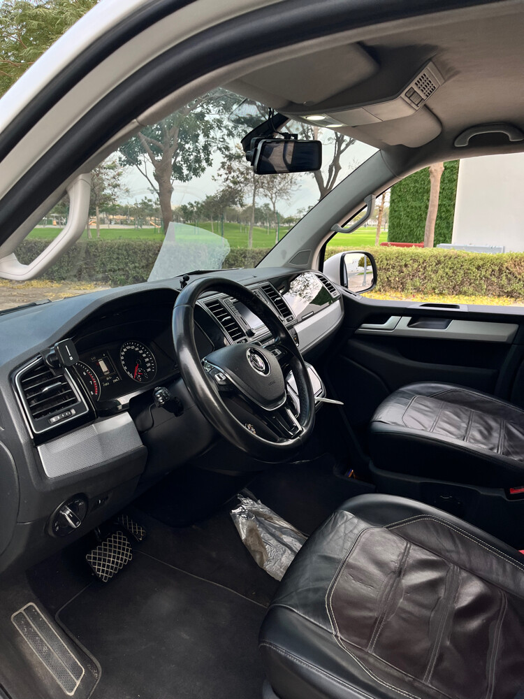 Volkswagen Multivan — photo 15 for sale in Qatar