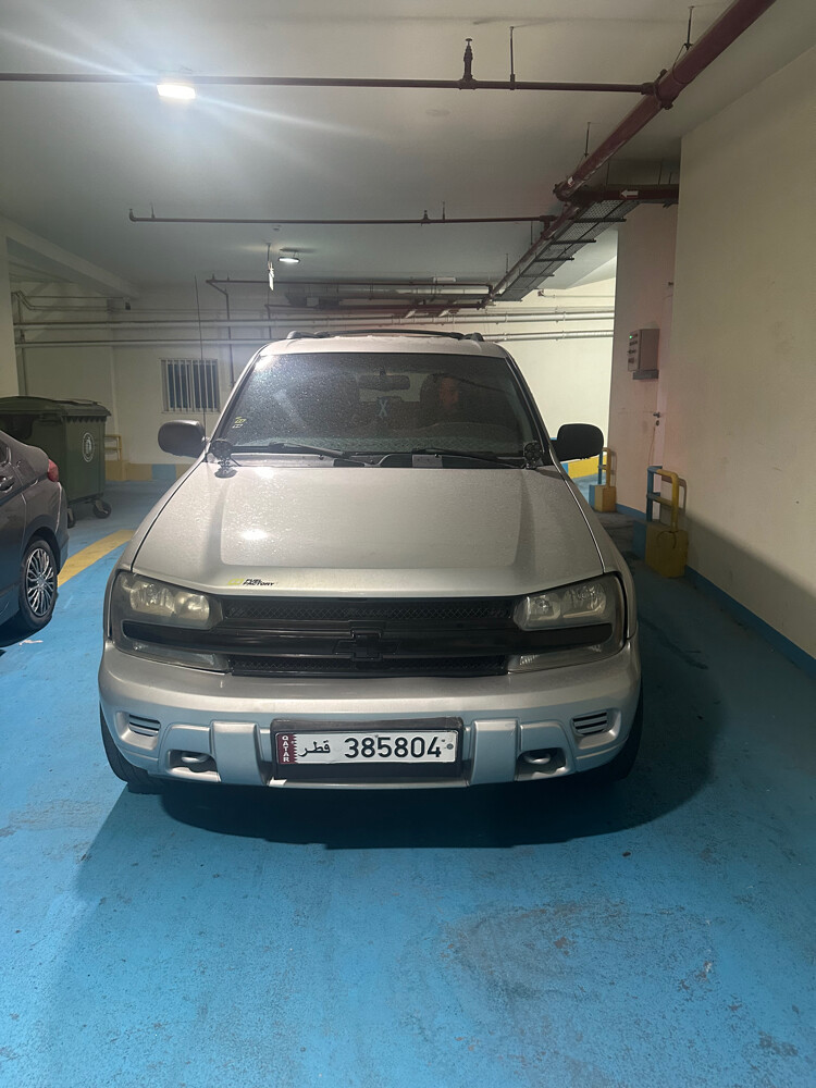 chauffeur blazer — photo 1 for sale in Qatar