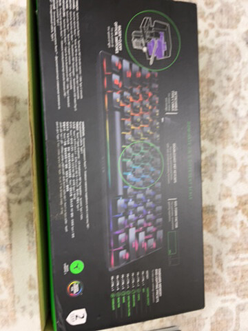 RAZER HUNTSMAN AND RAZER BASILISK - 5
