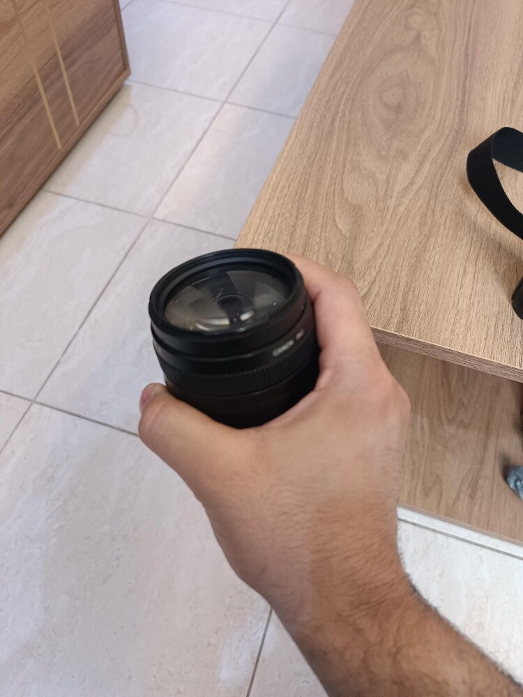 zoom lens Canon 75-300 - 4