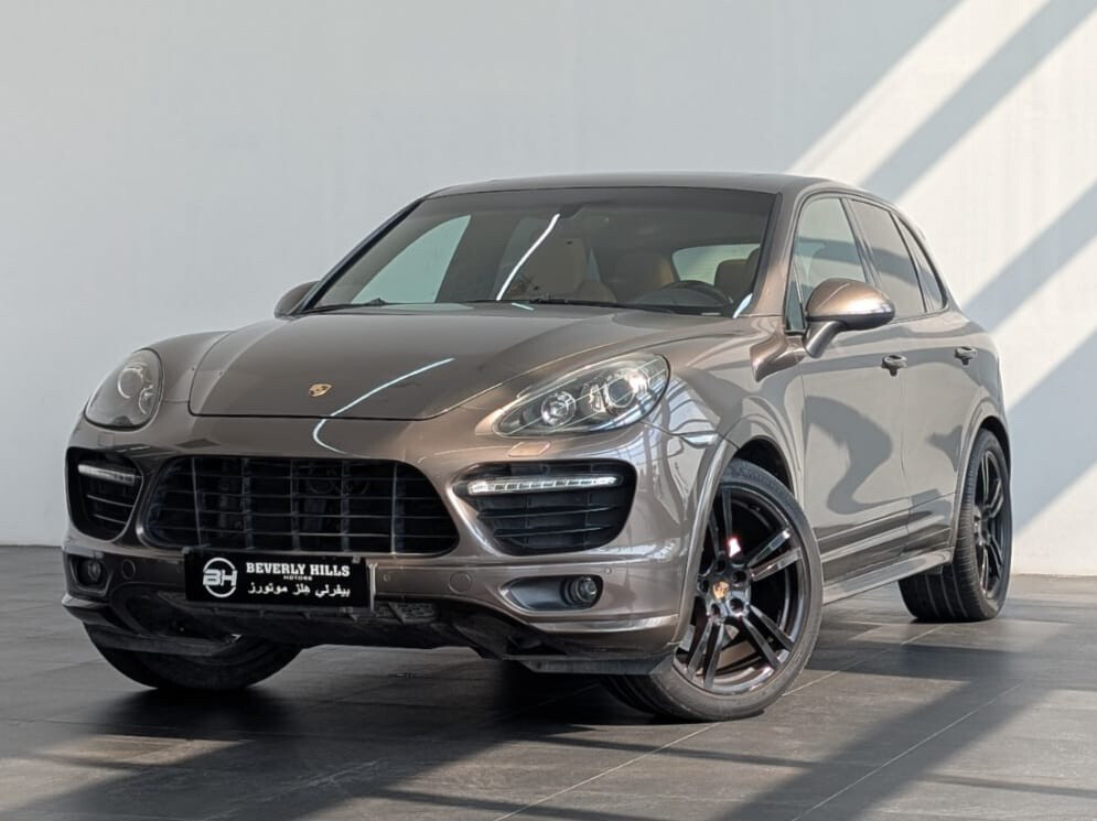 2014 Porsche Cayenne GTS - 1