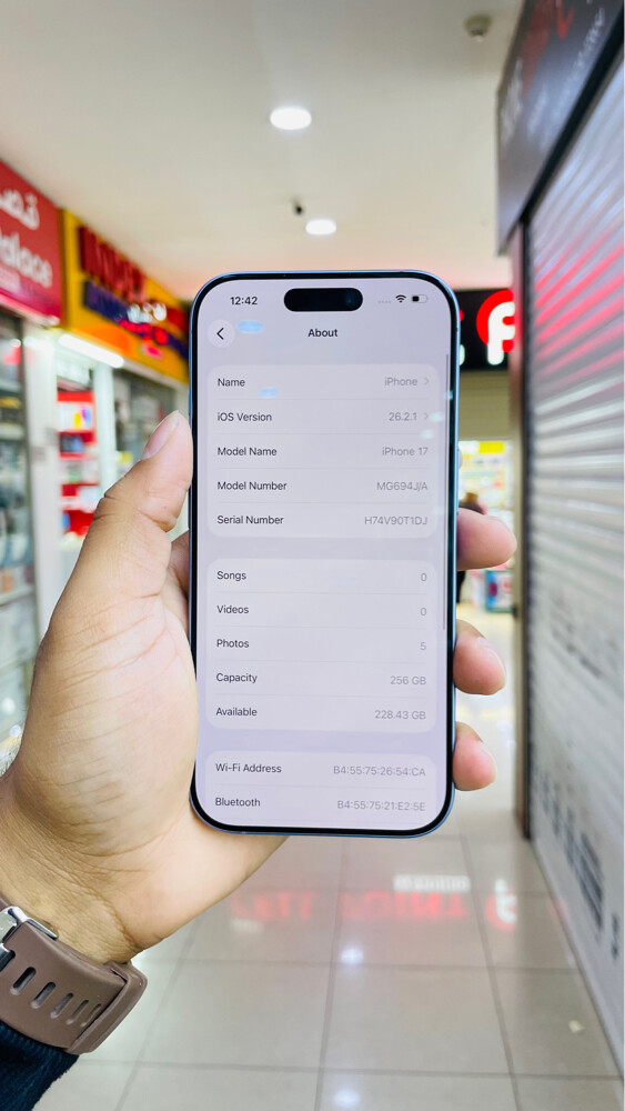 iPhone 17 , 256 GB, 2899 QAR - 2