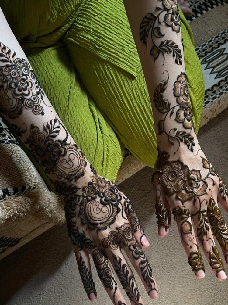henna bookings available!! - 2