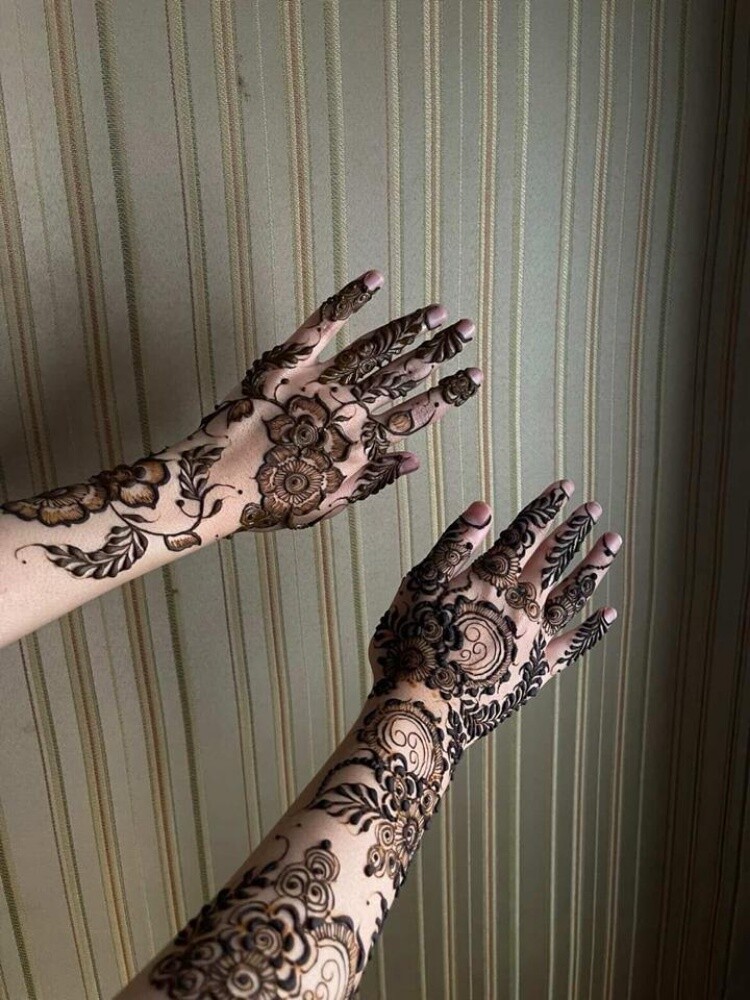 henna bookings available!! - 5