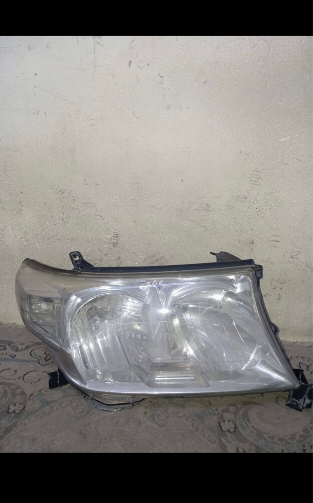 Land Cruiser 2008-2011 headlight  - 2