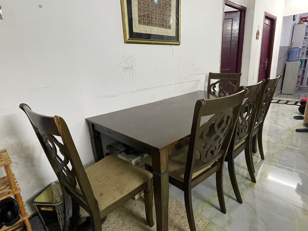 Dining Table & 5 Chairs - 4