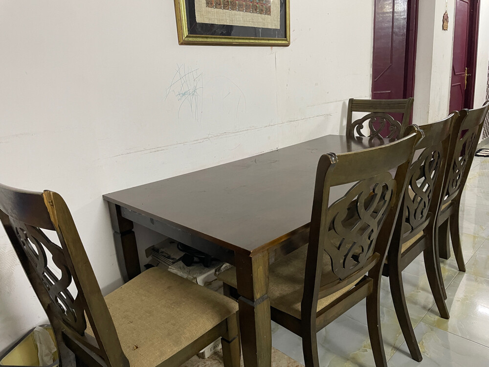 Dining Table & 5 Chairs - 1