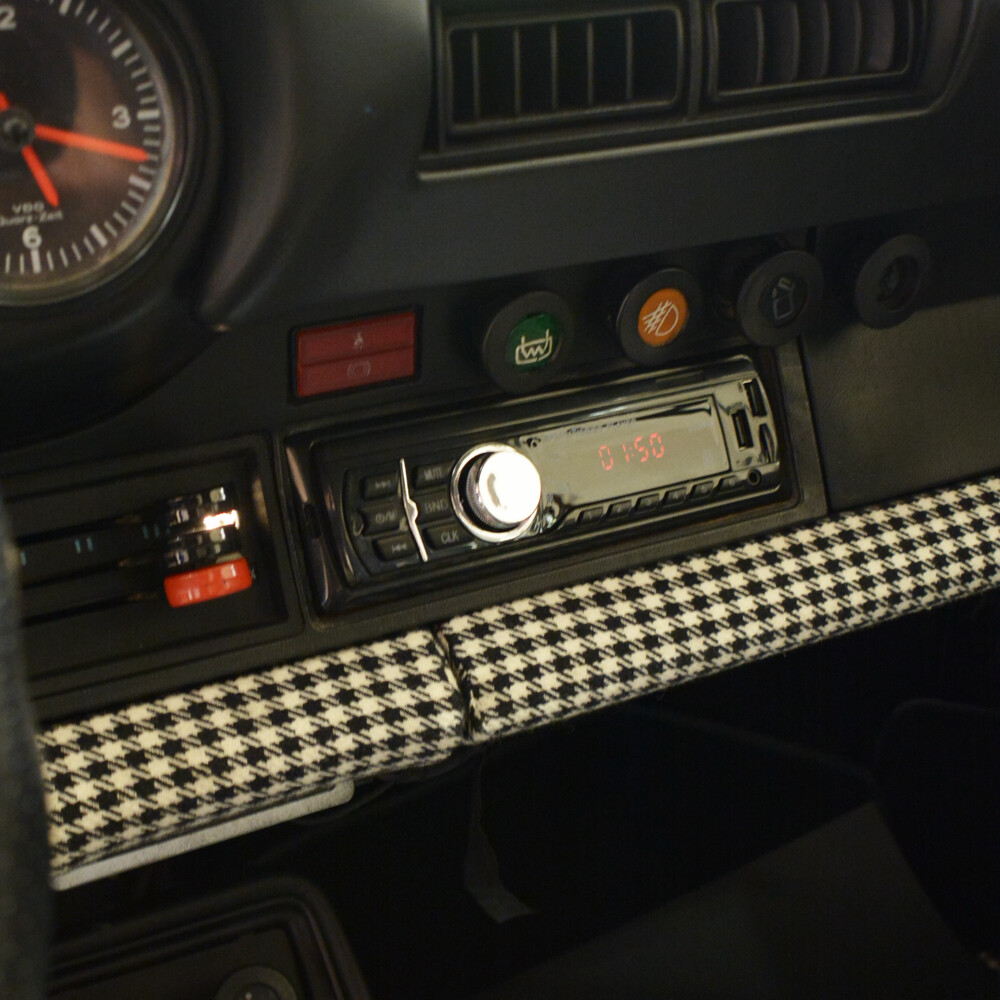 بورش 911 كاريرا 1977 - 9