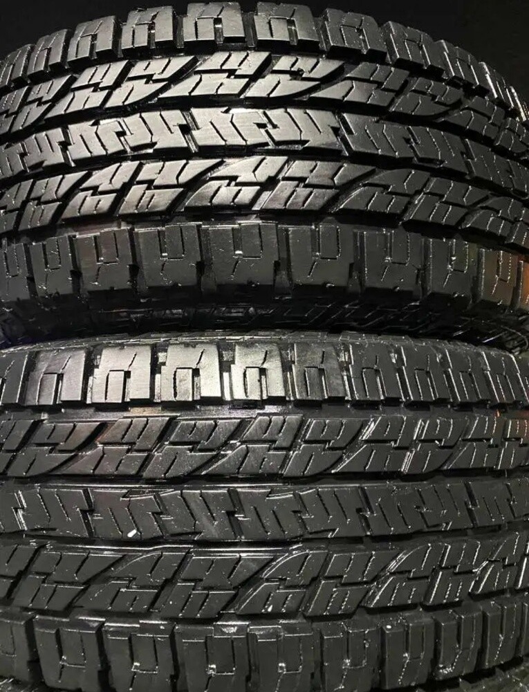 315/70/17"Yokohama tyre - 1