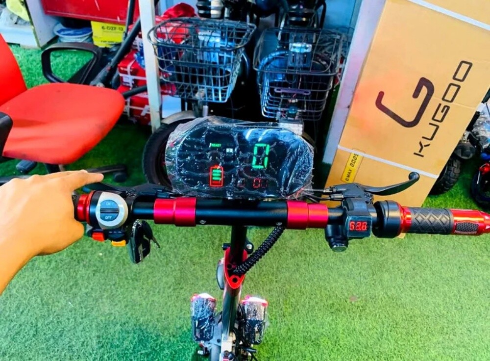 Kugoo Dmax electric scooter - 4