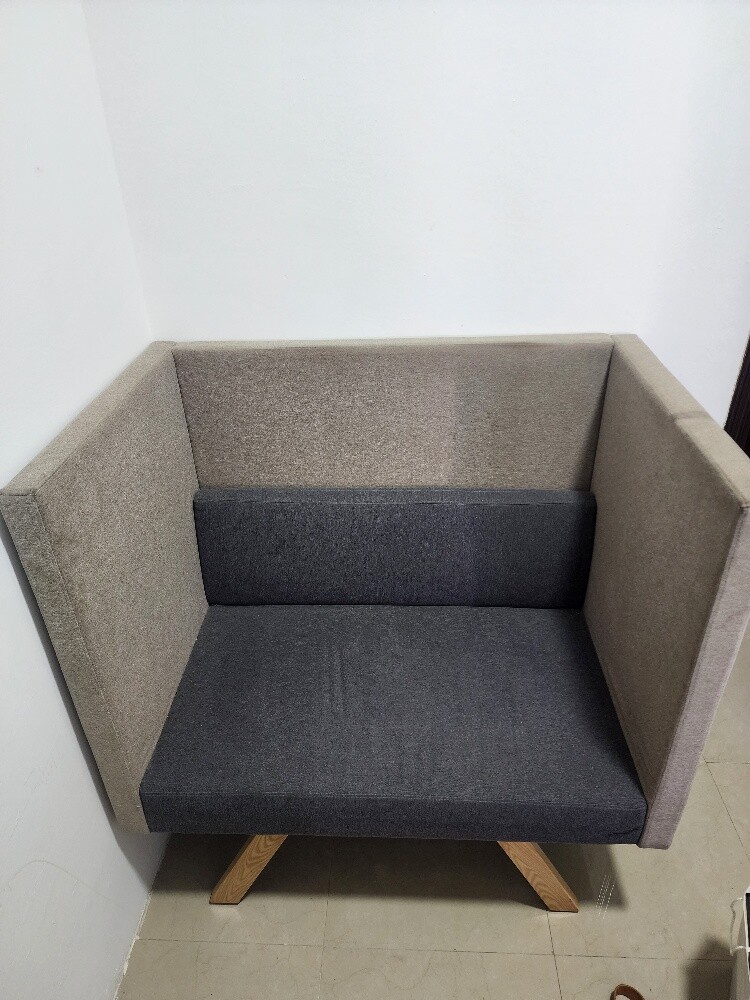 Stylish reading chair - 2
