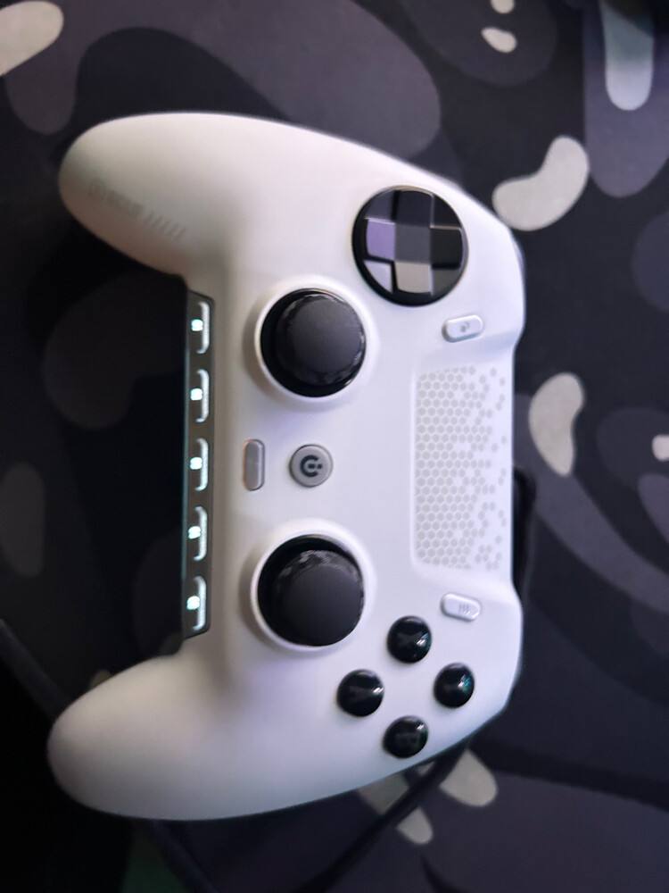 SCUF Envision Pro v2 Controller - 1