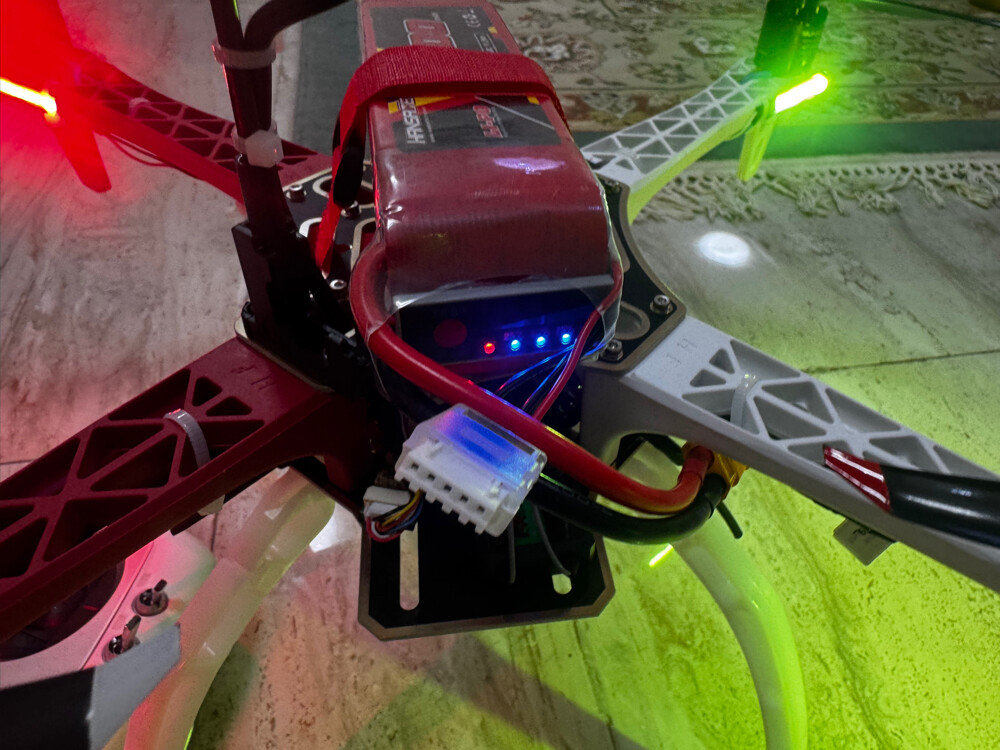 dron  - 1