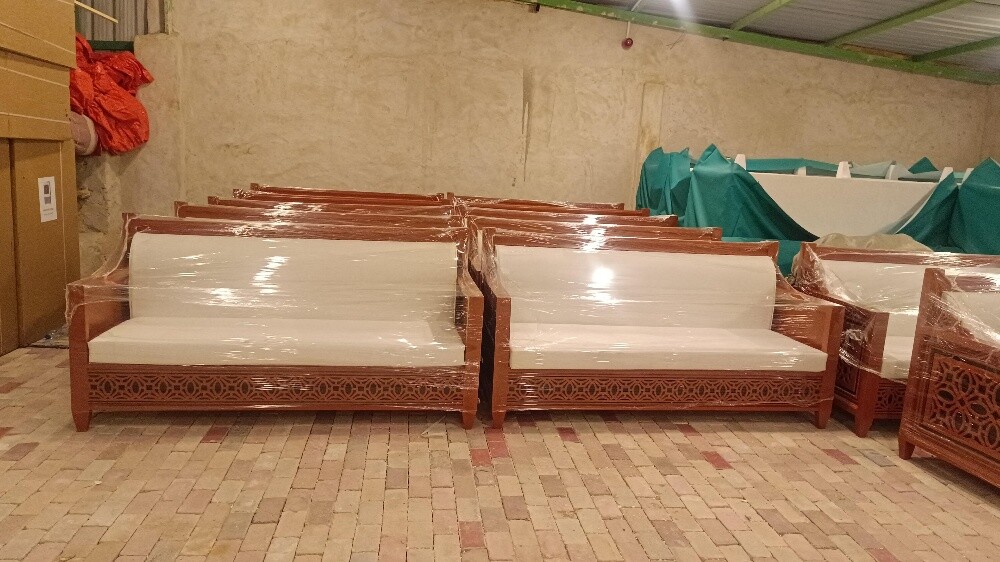 طاولات وكراسي - 23